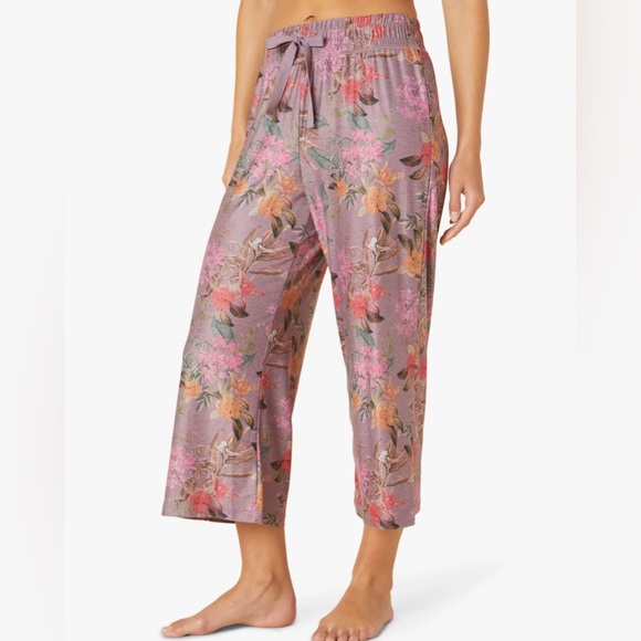 Beyond Yoga Featherweight SoftMark Own The Night Sleep Pant - Picture 2 of 4